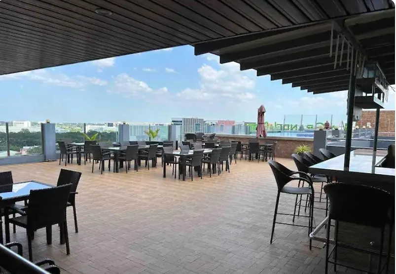 מלון דירות 1108 Lagrande2 11Floor Rooftop Swiming Angeles Walking Street הפיליפינים