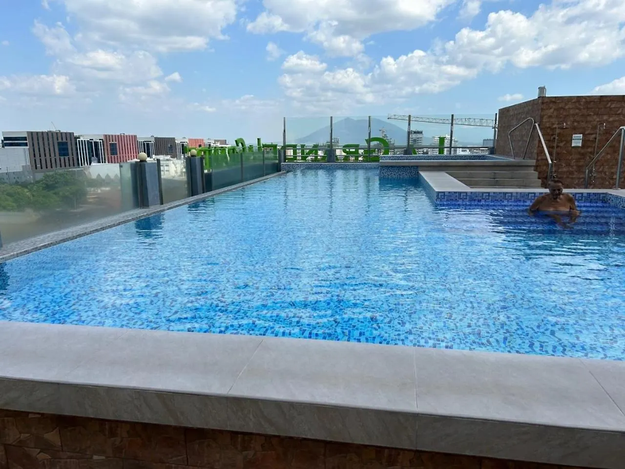 1108 Lagrande2 11Floor Rooftop Swiming Angeles Walking Street הפיליפינים